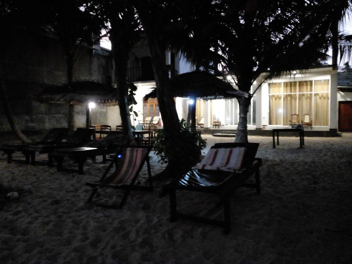 Sunray Beach House Tangalle Exterior photo